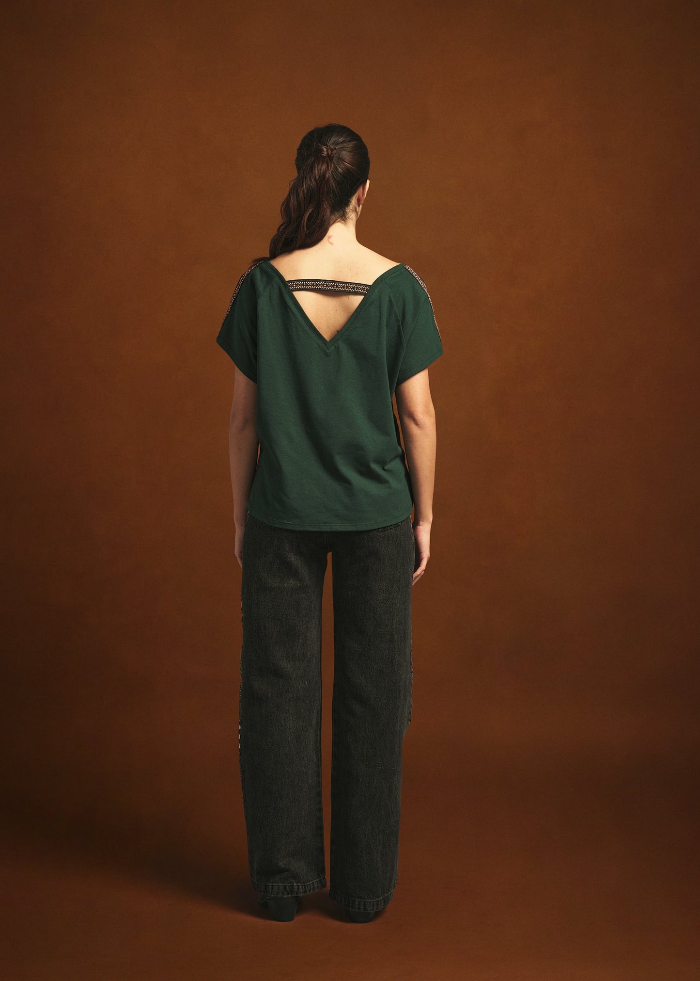 TSHIRT V NECK OVERSIZED GRECIA MEDIUM GREEN ARABESQUE