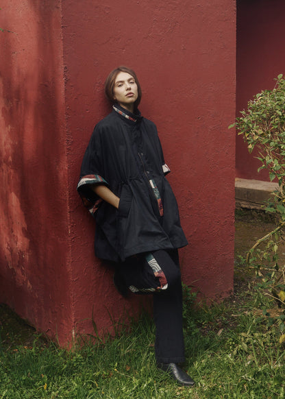 CAPE COAT REGULAR PRAGA BLACK COLORS