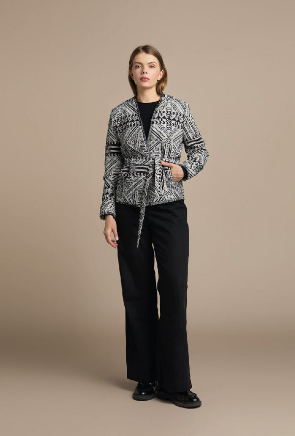 Classic jacket uyuni black & white Qumpi